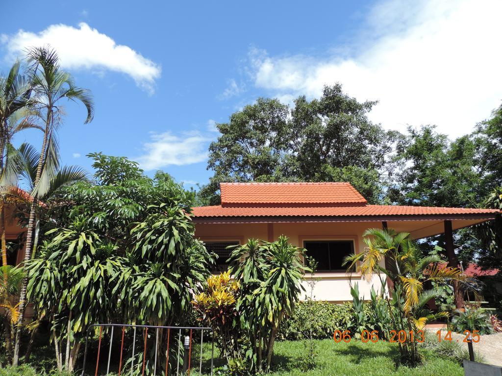 Khunnam Rimtarn Resort Mae Sai Exterior foto